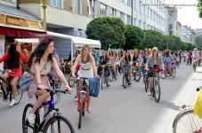 Велопарад дівчат