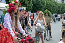 Велопарад дівчат