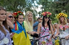 Велопарад дівчат