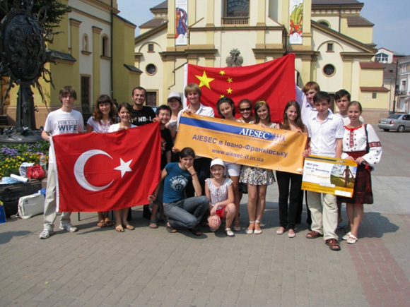 Презентація міжнародної кухні: колектив організаторів